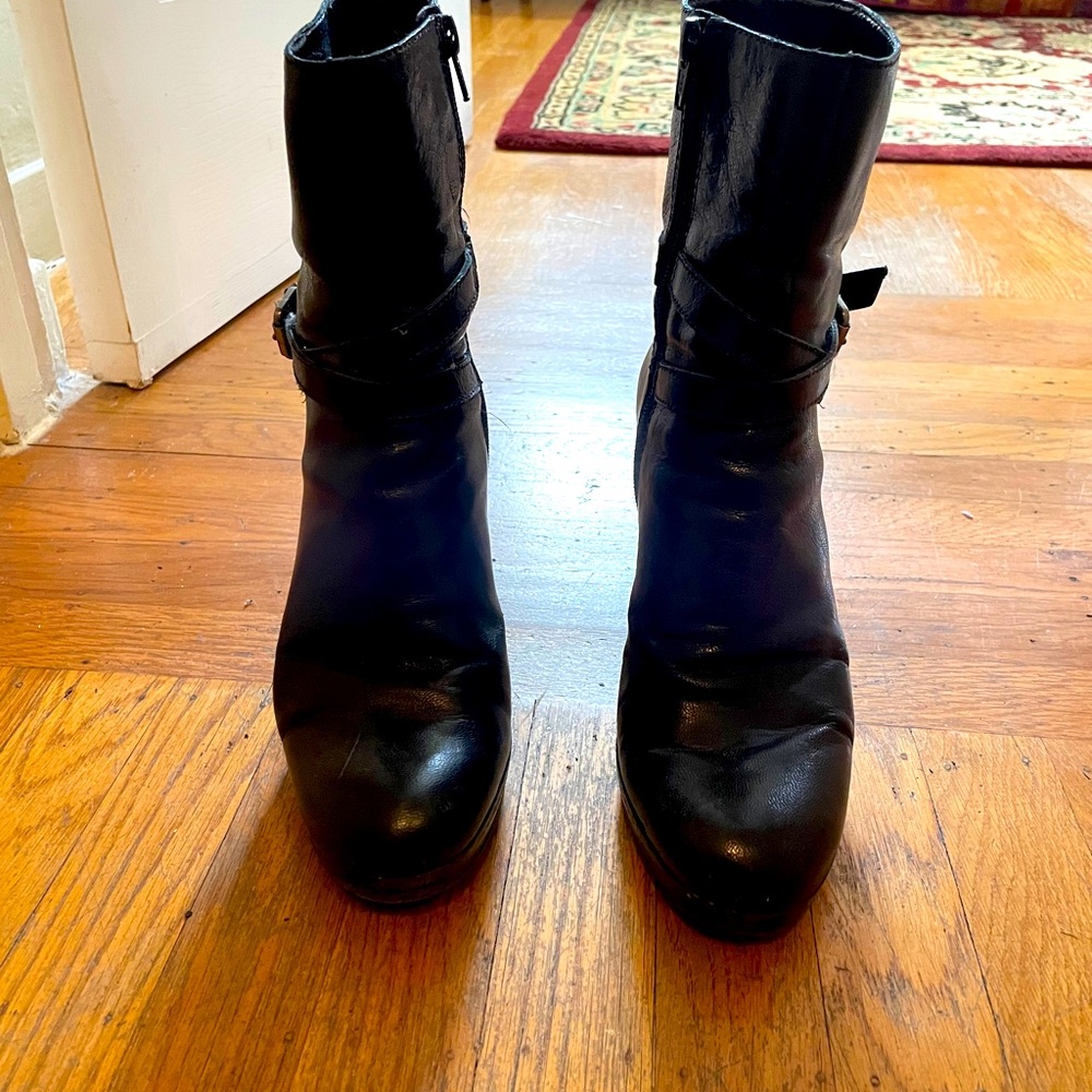 Nine West high healed bootie